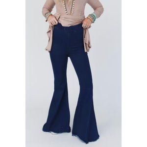 Three Bird Nest Signature Flare